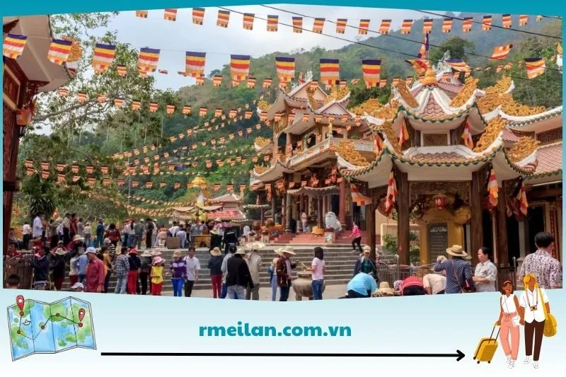 Lễ Vía Bà Linh Sơn Thánh Mẫu